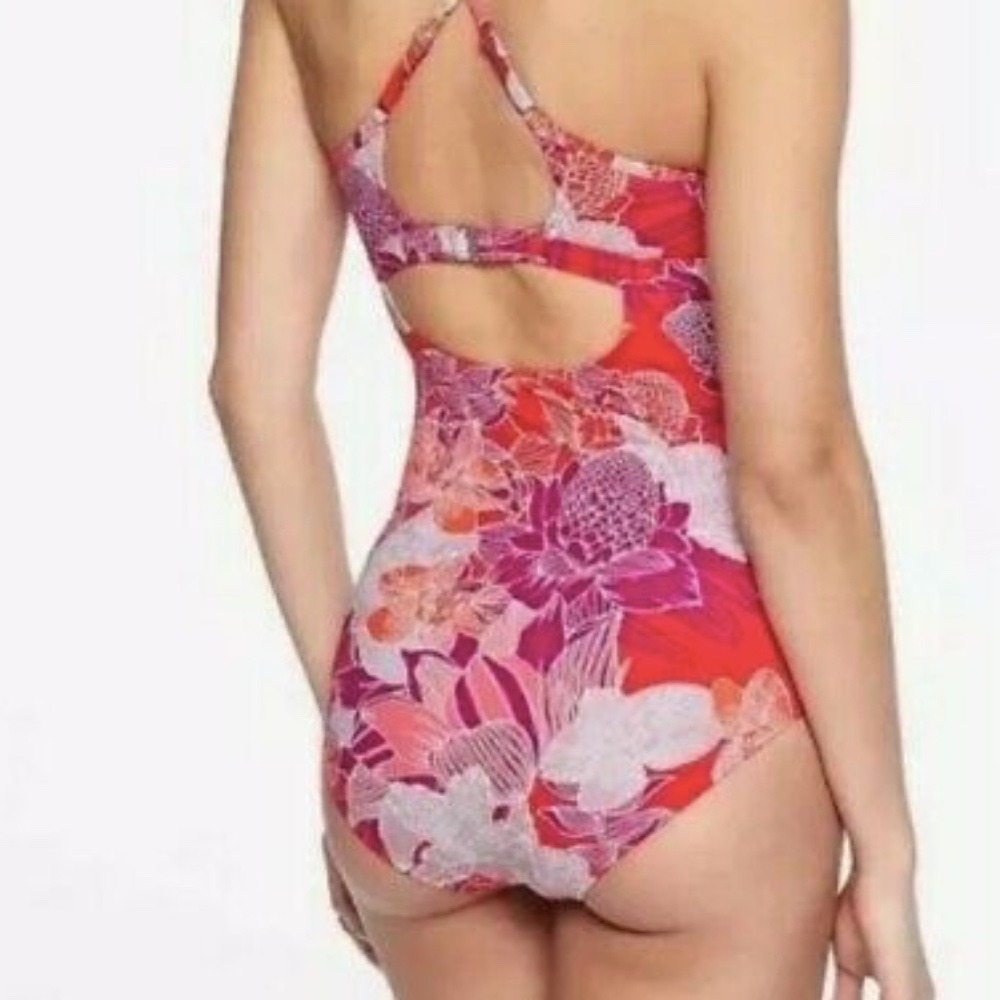 NWT Athleta High Neck One Piece Swimsuit - 32B/C - Picture 3 of 7